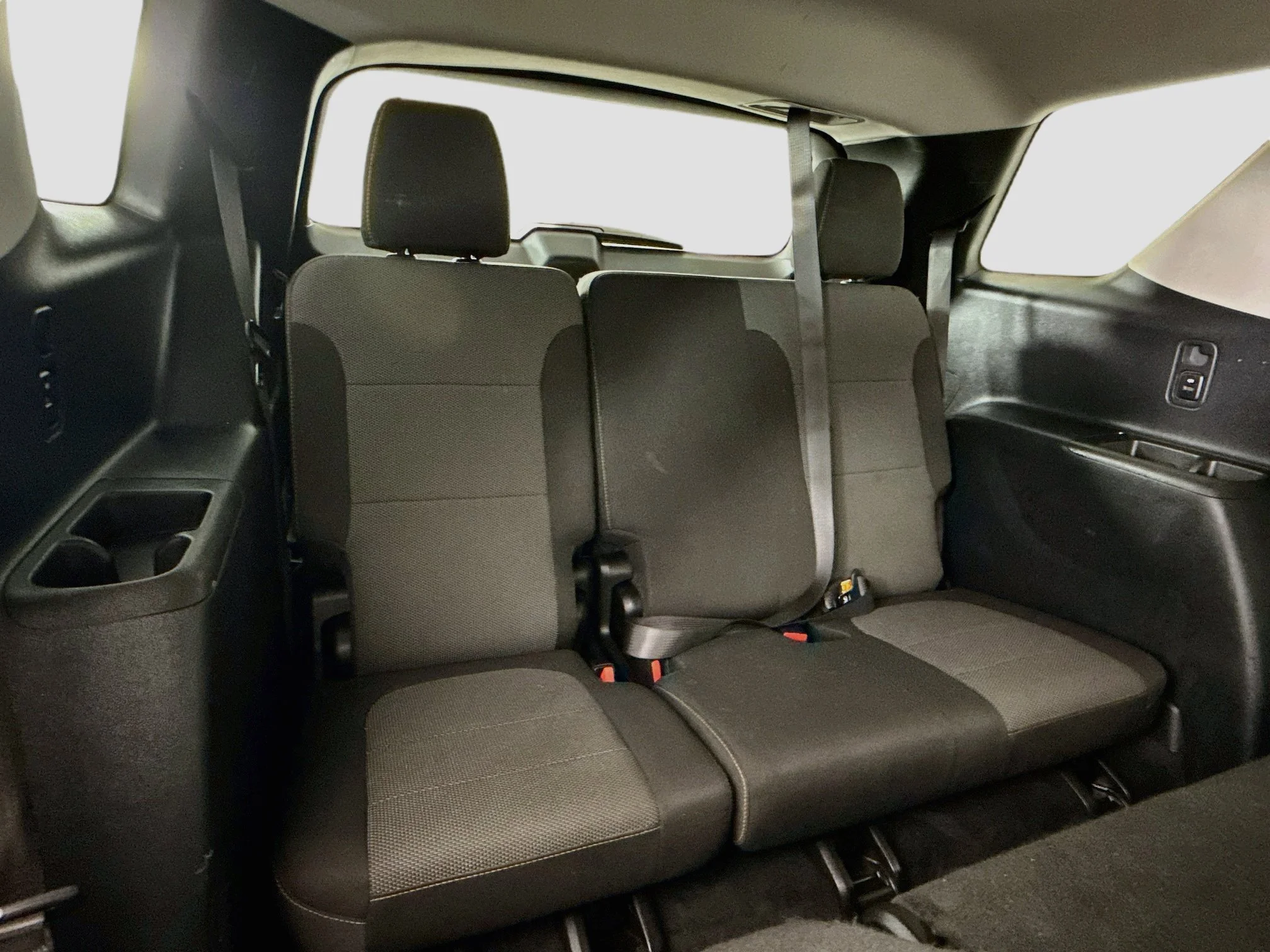 Used 2020 SUMMIT WHITE Chevrolet LS image 28