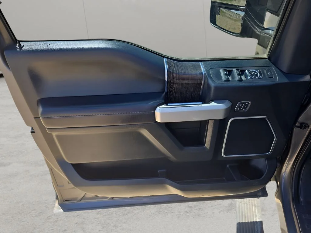 Used 2021 Carbonized Gray Metallic Ford LARIAT image 25