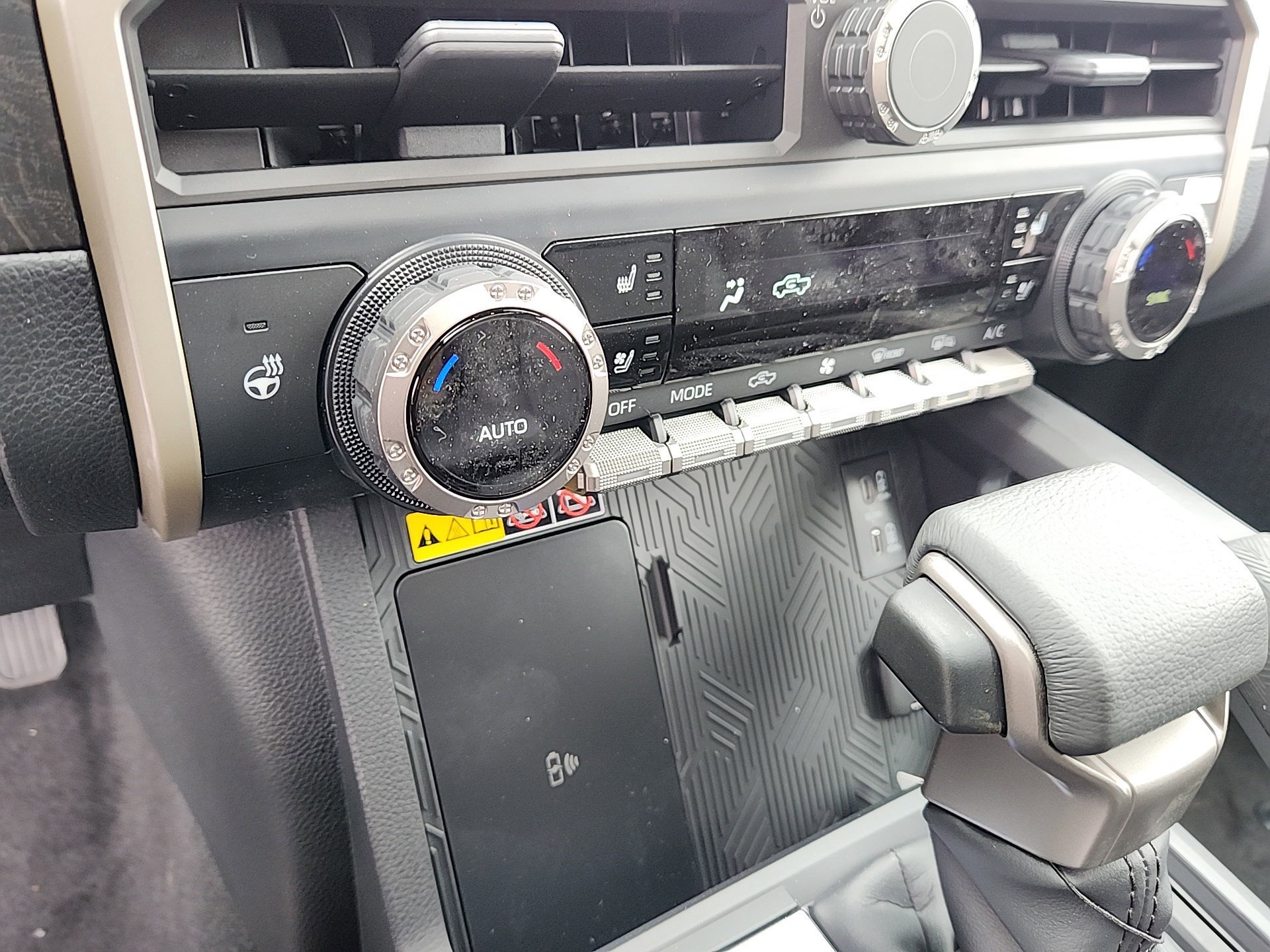 2026 Toyota Tacoma Limited - Photo 16
