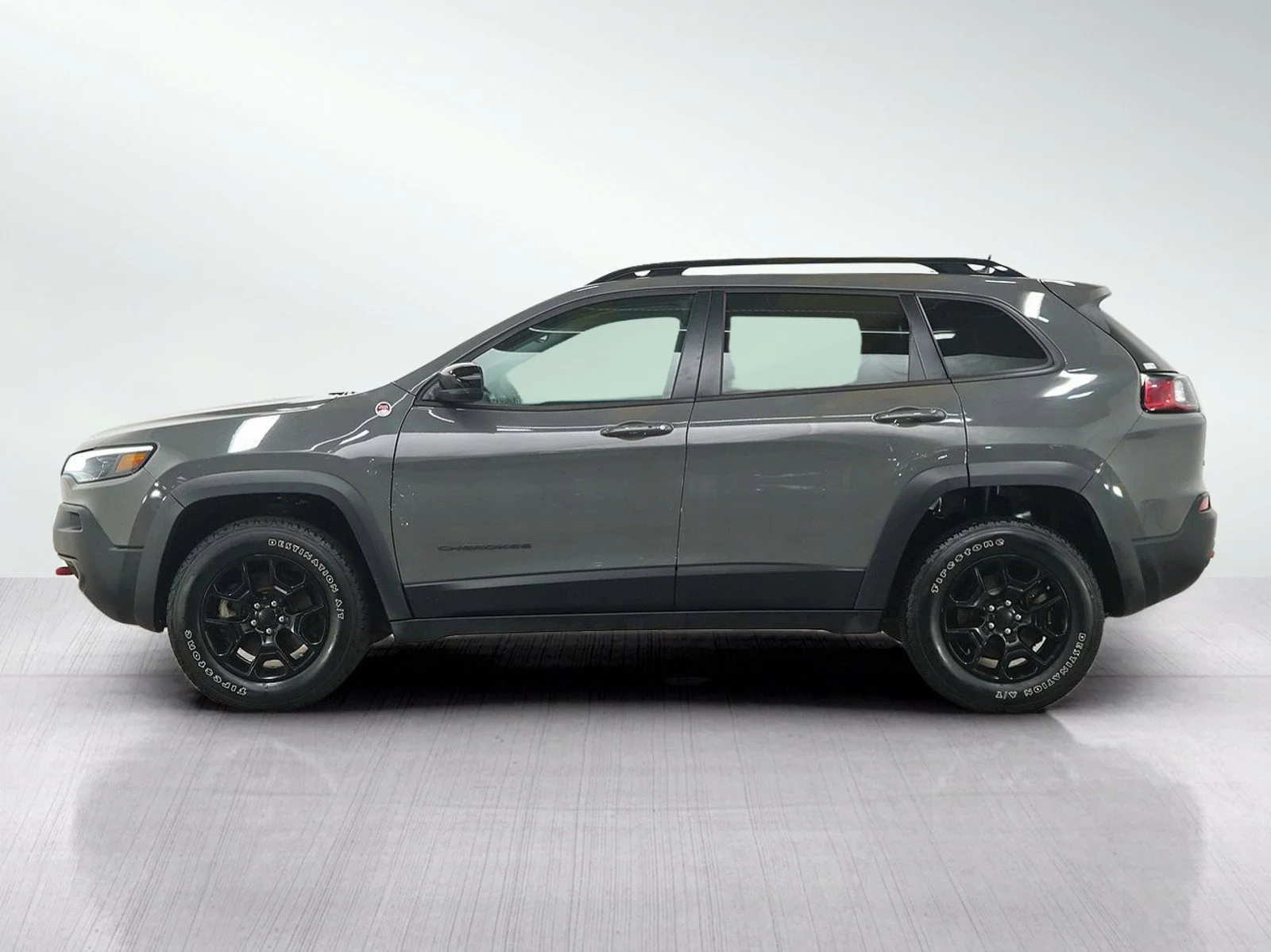 Used 2022 Jeep Cherokee Trailhawk Elite with VIN 1C4PJMBX7ND537221 for sale in White Bear Lake, Minnesota