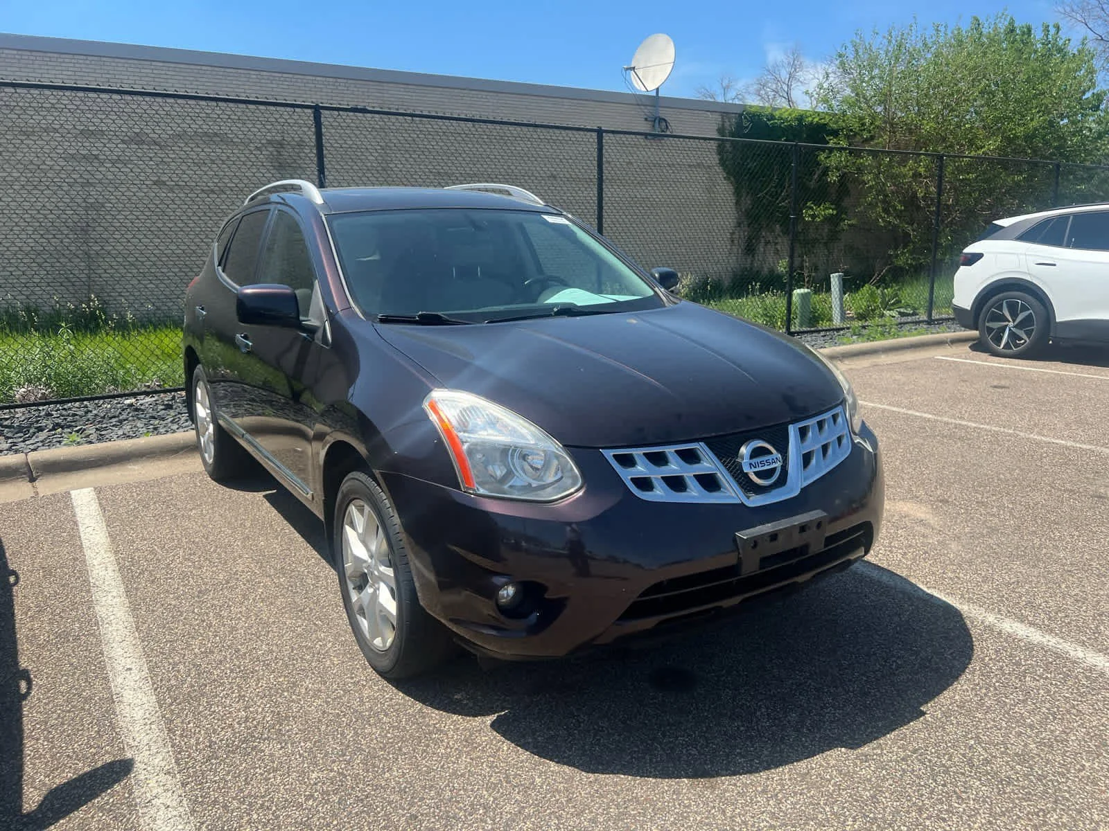 Used 2011 Nissan Rogue SV with VIN JN8AS5MV1BW254080 for sale in Brooklyn Center, Minnesota