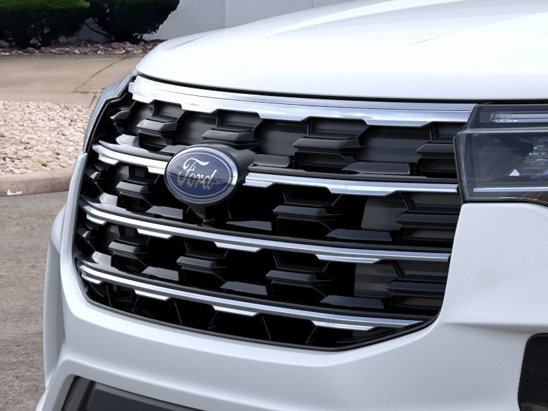 New 2026 Star White Metallic Tri-Coat Ford Active image 74