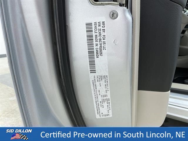 Used 2023 Silver Mist Clearcoat Chrysler Touring L image 15