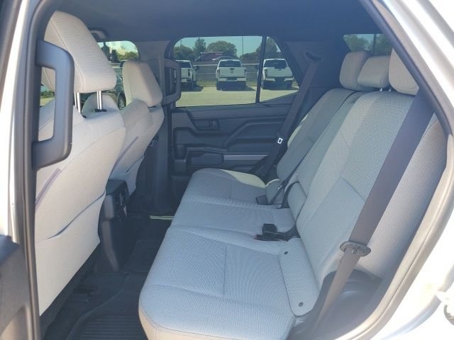 Used 2025 Cutting Edge Toyota SR5 image 17