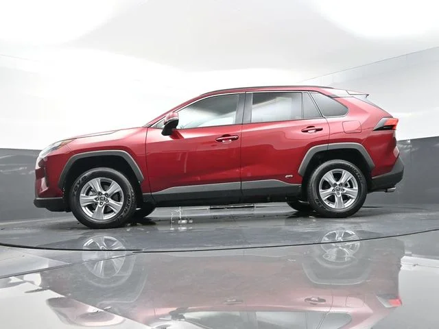 Used 2025 Red Toyota XLE image 34