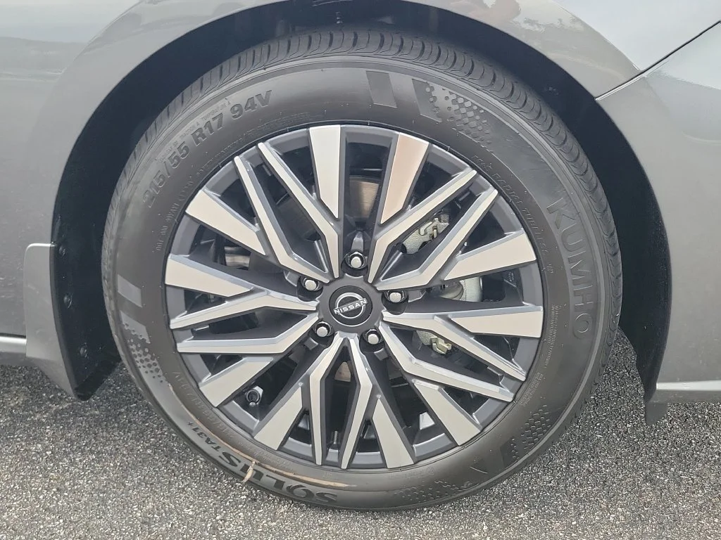 New 2026 Gray Nissan 2.5 SV image 8