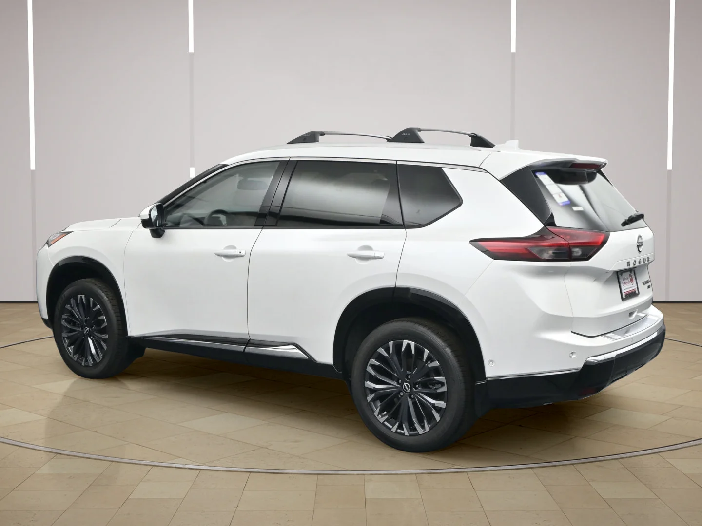 New 2026 Everest White Pearl TriCoat Nissan Platinum image 5