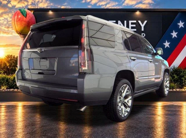 Used 2019 SATIN STEEL METALLIC Cadillac Premium Luxury image 4