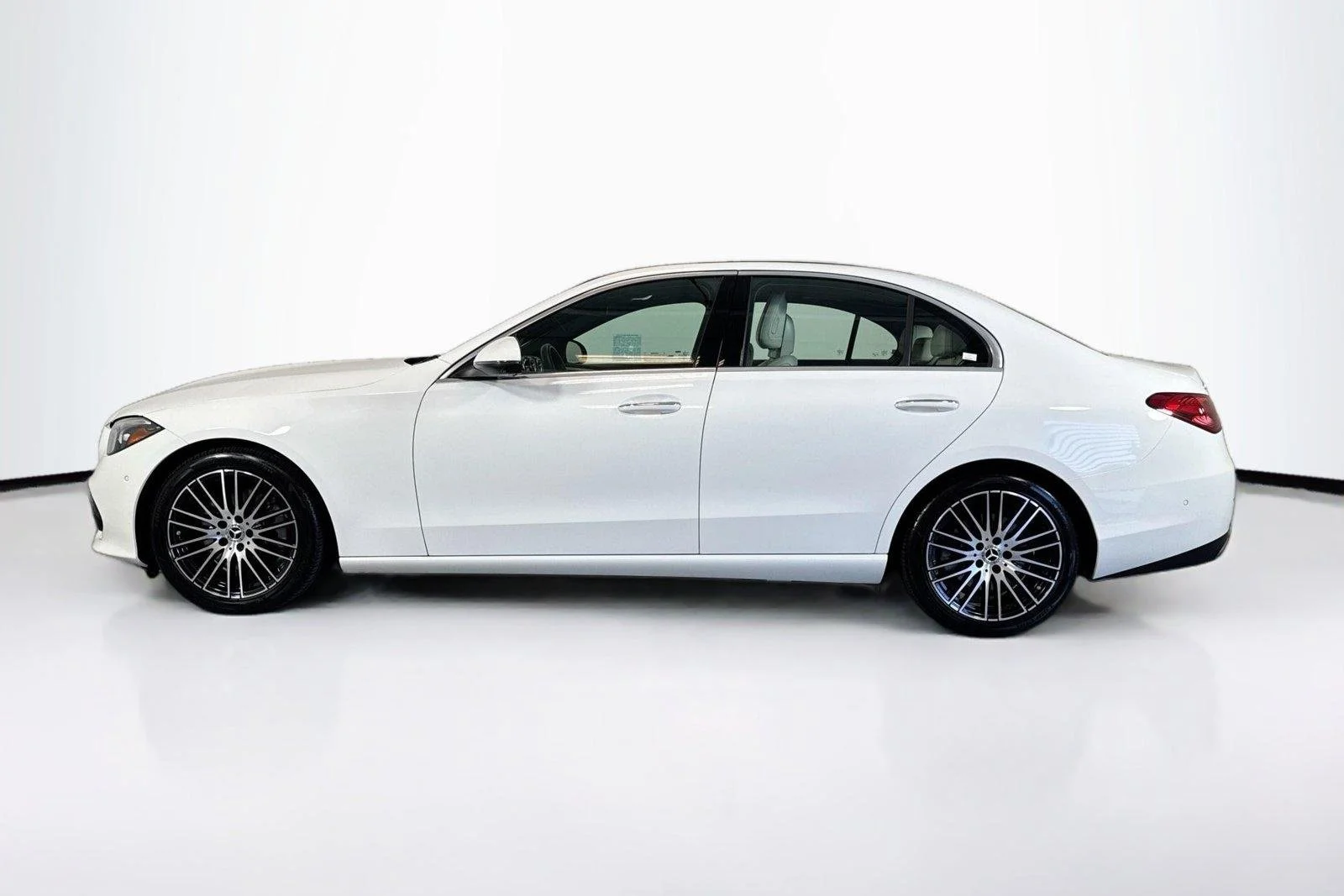 Used 2023 Polar White Mercedes-Benz C 300 image 8