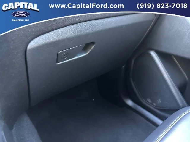 Used 2023 Silver Ford XLT image 28