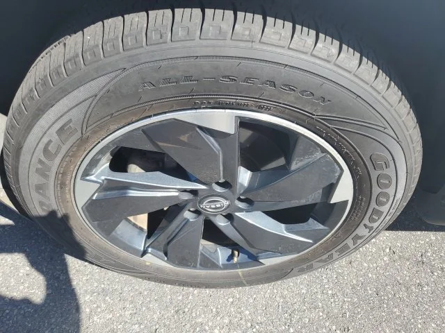 Used 2024 Silver Nissan SV image 23
