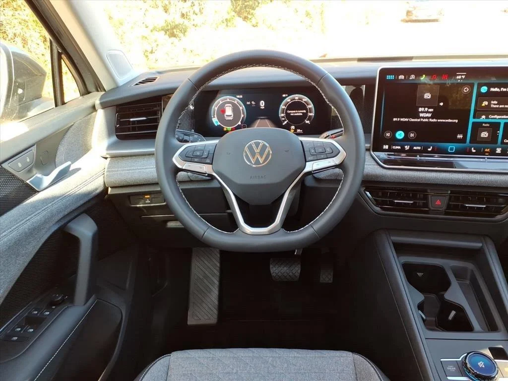 New 2026 Platinum Gray Metallic Volkswagen S image 25