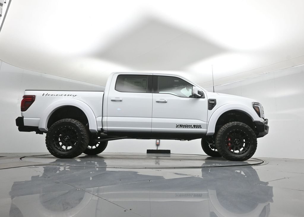 New 2025 Oxford White Ford Lariat image 49