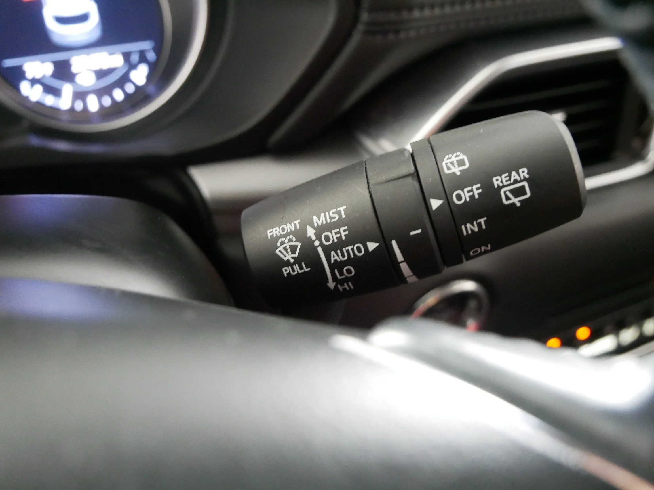 Used 2024 Machine Gray Metallic Mazda 2.5 S Select Package image 30