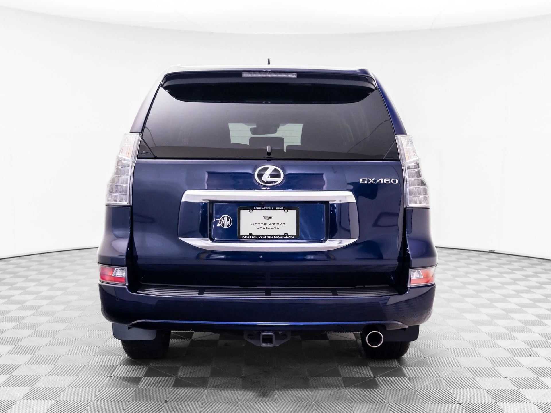 Used 2022 Blue Lexus 460 image 4