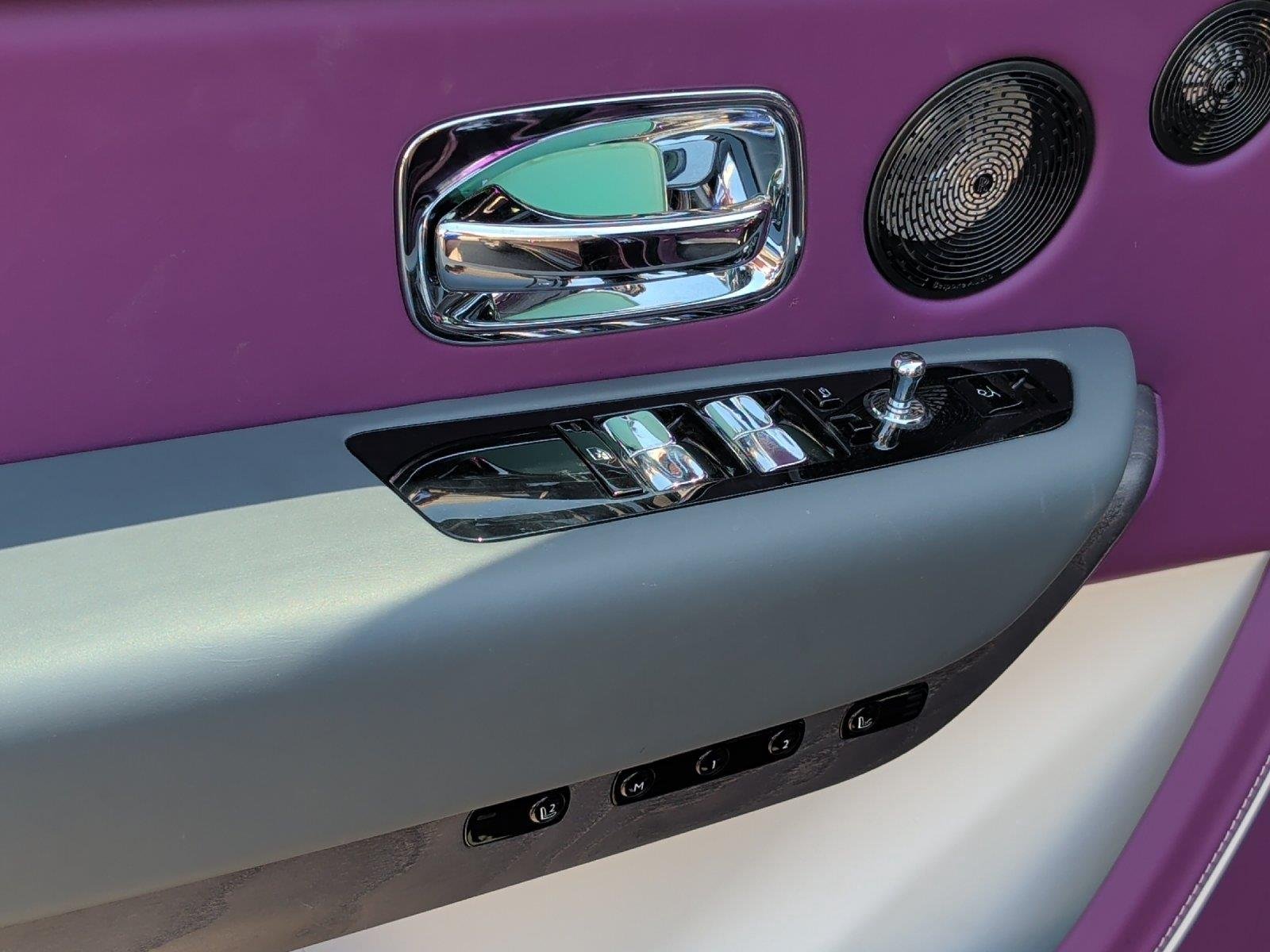 Used 2025 Belladonna Purple Rolls-Royce  image 14