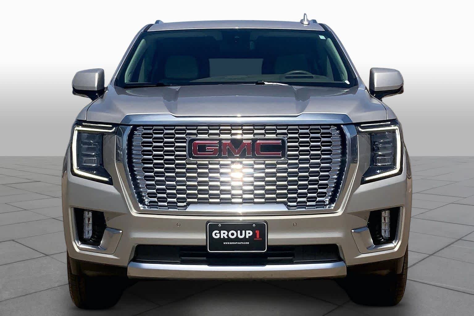 Used 2023 Pearl Beige Metallic GMC Denali image 4