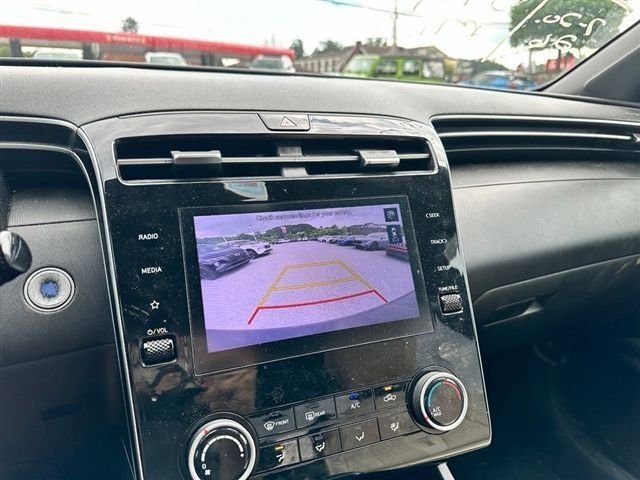 Used 2022 Black Hyundai SEL image 18