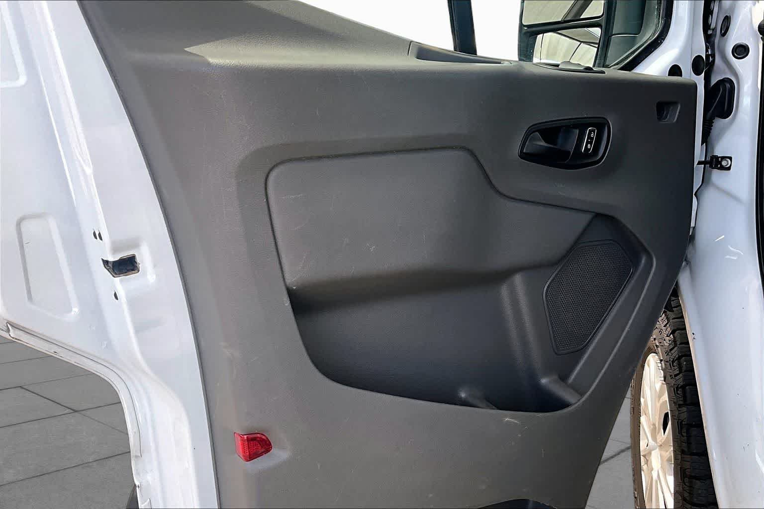 Used 2023 Oxford White Ford XLT image 21