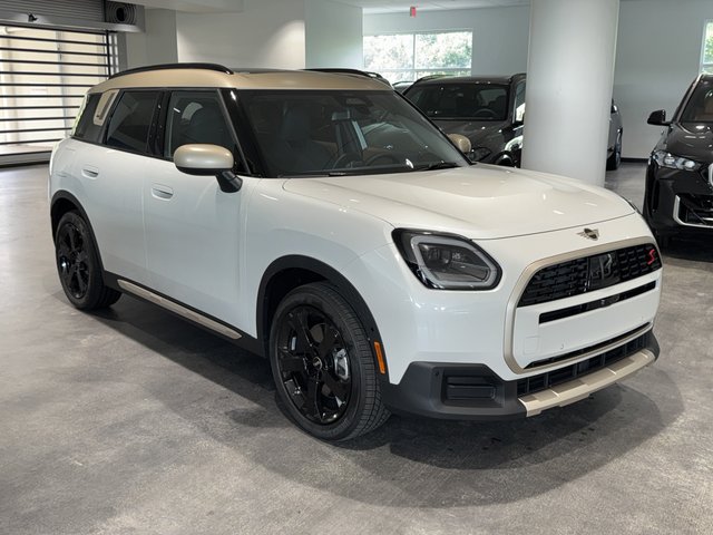2027 MINI Countryman Iconic