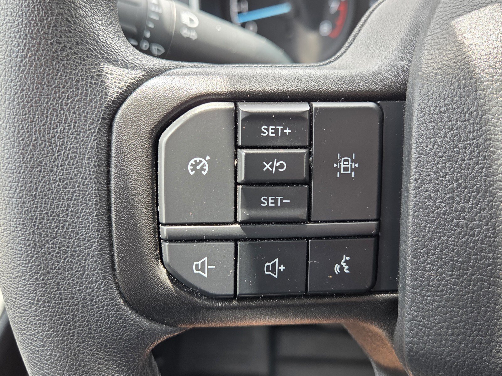 Used 2023 Blue Metallic Ford XL image 18