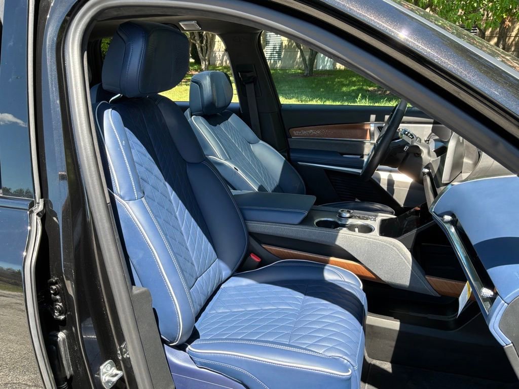 2026 Cadillac VISTIQ Premium Luxury - Photo 32