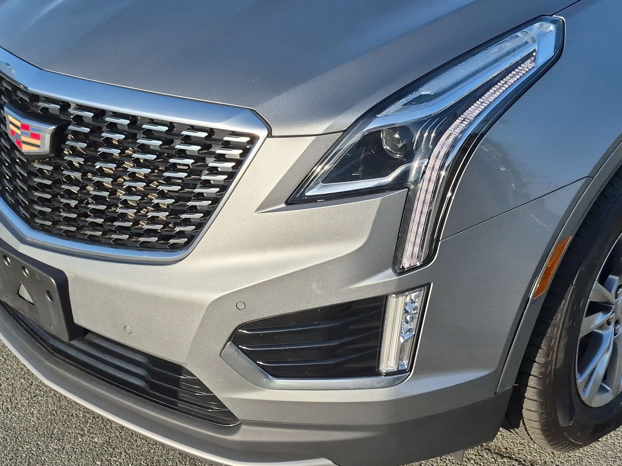 Used 2023 Argent Silver Metallic Cadillac AWD Premium Luxury image 9
