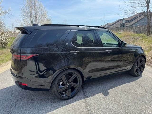 New 2026 Santorini Black Land Rover Dynamic SE image 5