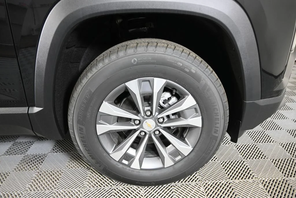 New 2026 Mosaic Black Metallic Chevrolet LT image 11