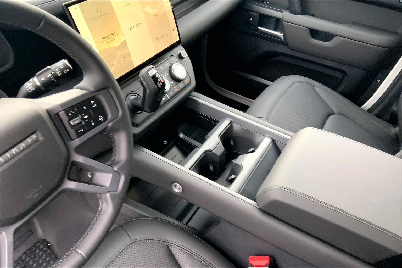 New 2026 Fuji White Land Rover S image 7
