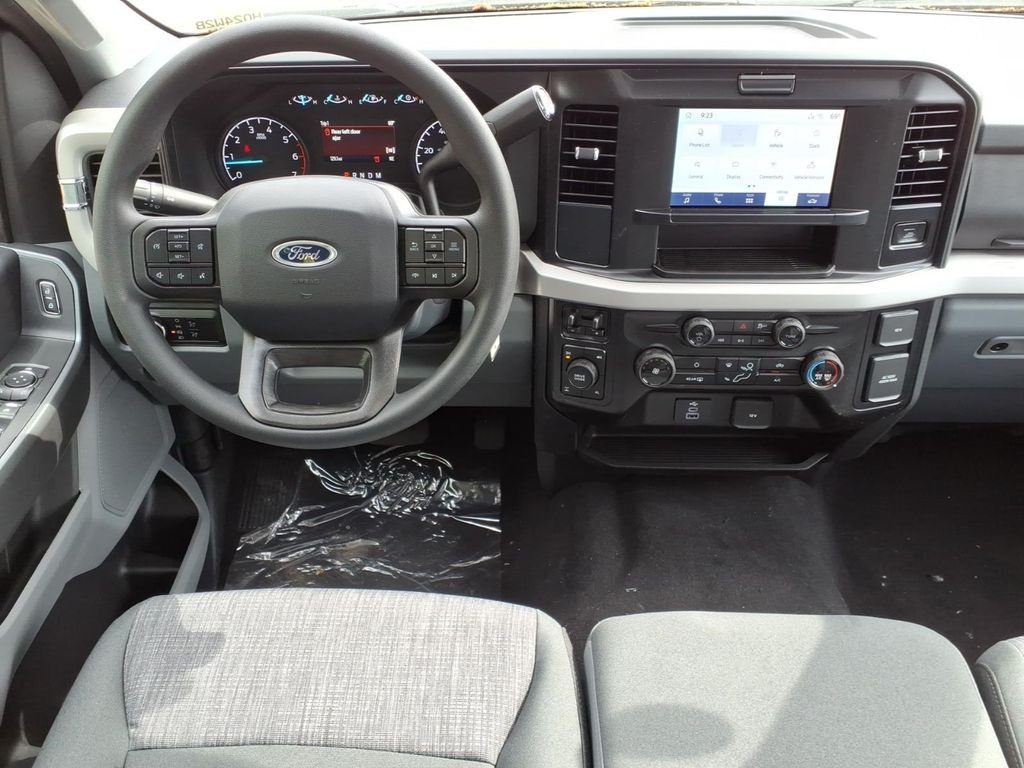 New 2026 Agate Black Metallic Ford F-250® XLT image 15