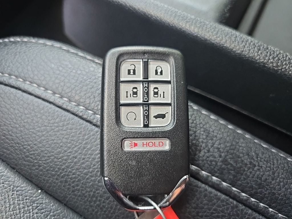 Used 2021  Honda Touring image 113