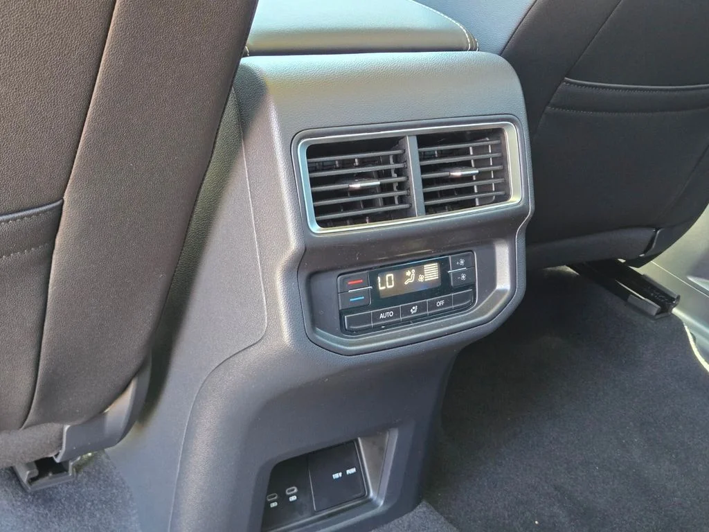 New 2026 Green Volkswagen 2.0T SE w/Technology image 9