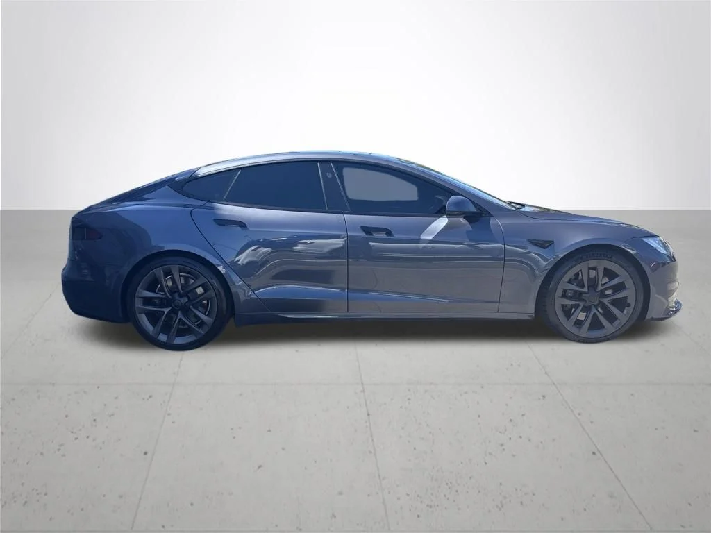 Used 2022 Gray Tesla LONG RANGE image 5