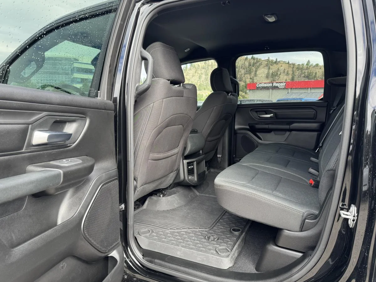 New 2025 Black RAM Tradesman C/c 4x4 image 10
