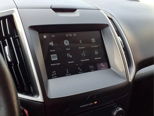 Used 2016 White Ford SEL image 10
