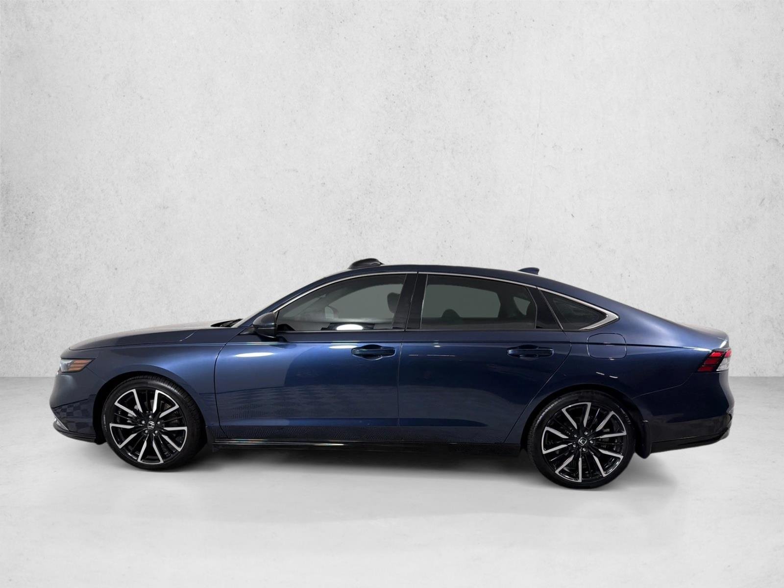 Used 2023 Canyon River Blue Metallic Honda Touring image 8