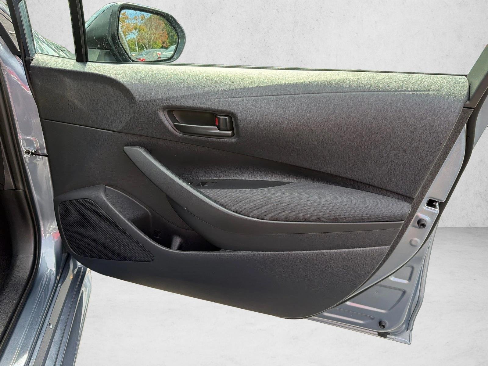 New 2027 Celestite Toyota LE image 14