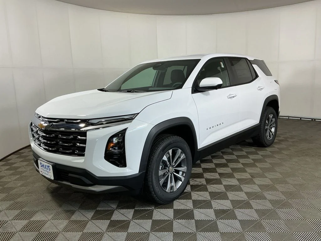 New 2027 White Chevrolet LT image 3