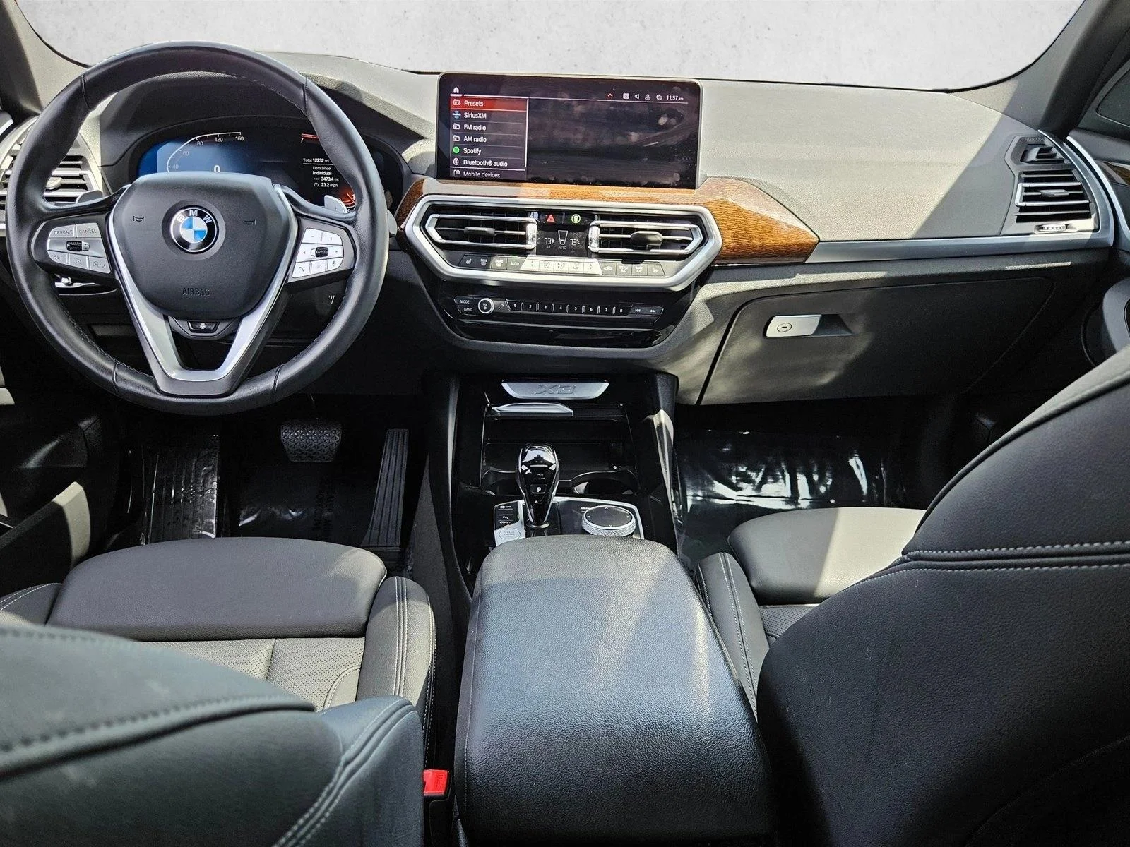 Used 2024 Dark Graphite Metallic BMW xDrive30i image 18