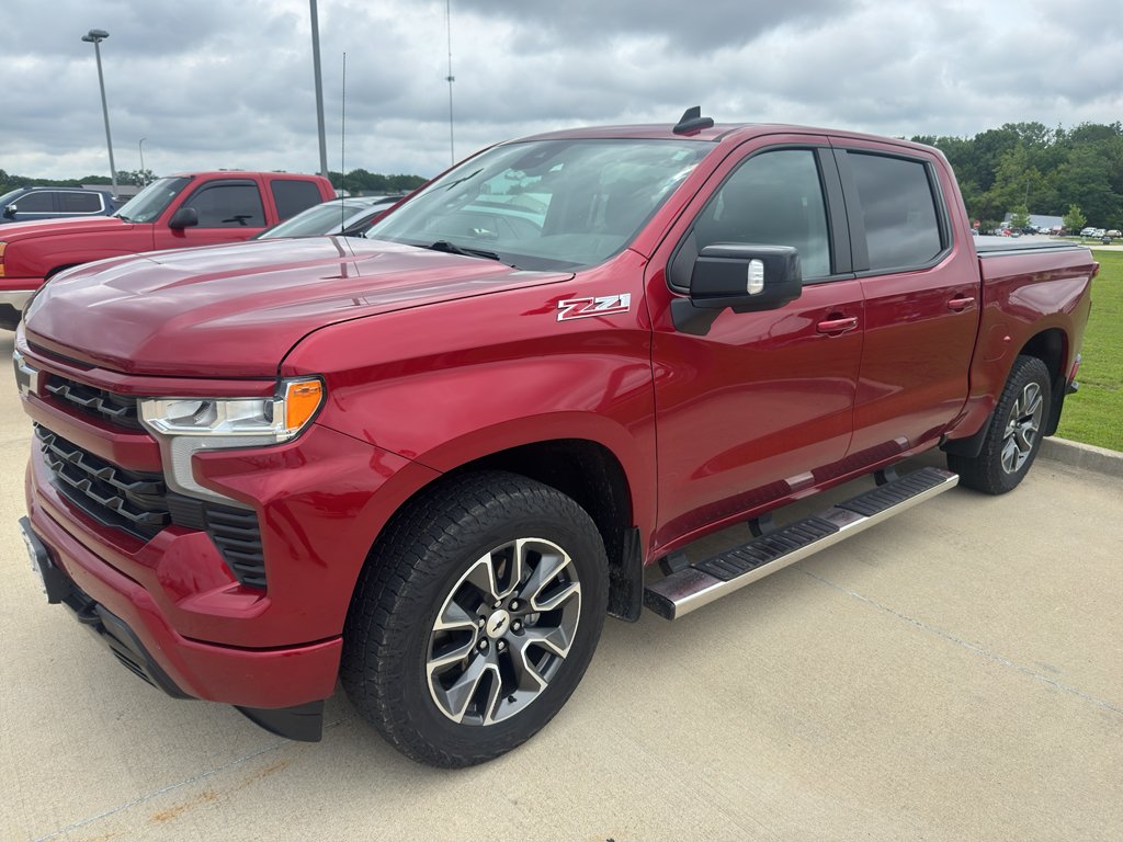 2022 Chevrolet Silverado 1500 RST 4X4 Crew Cab Short Box's photo