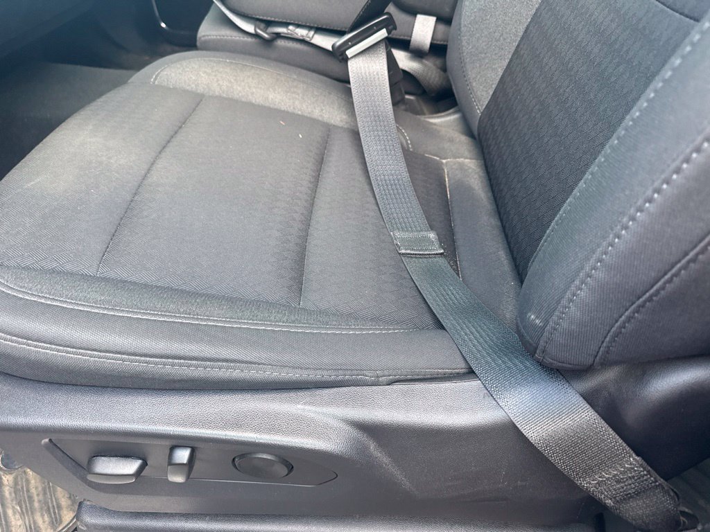 Used 2024 Sterling Gray Metallic Chevrolet LT (2FL) image 5