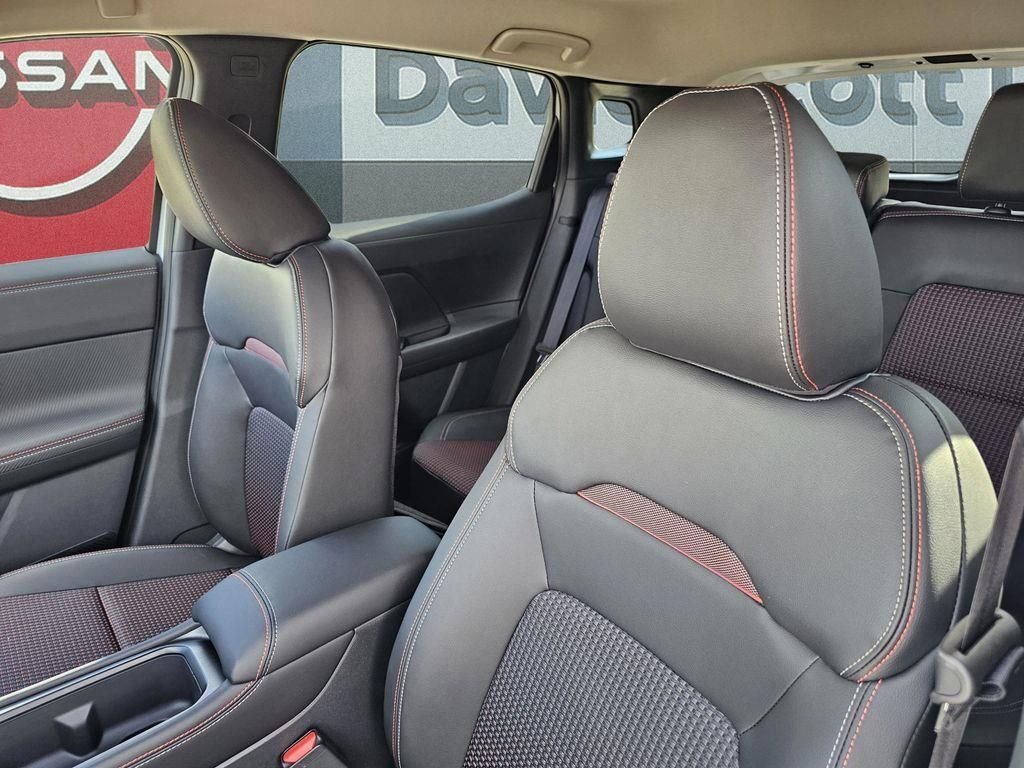 2026 Nissan KICKS SR - Photo 14