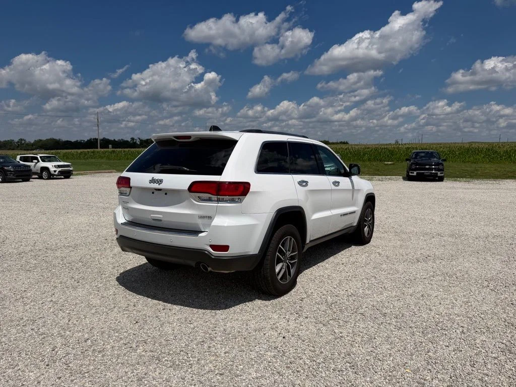 Certified Used 2022 White Jeep Limited image 3