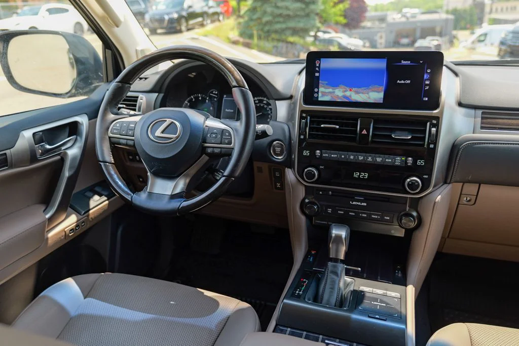 Used 2023 Caviar Lexus 460 image 43