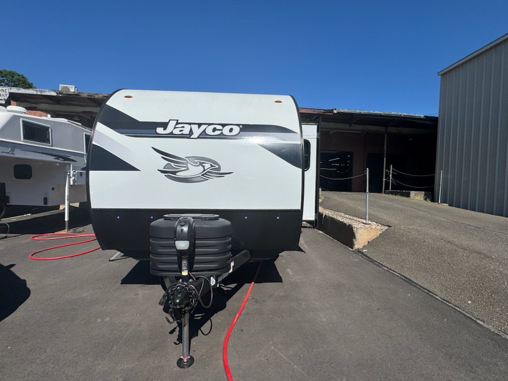 Used 2025  Jayco  image 3