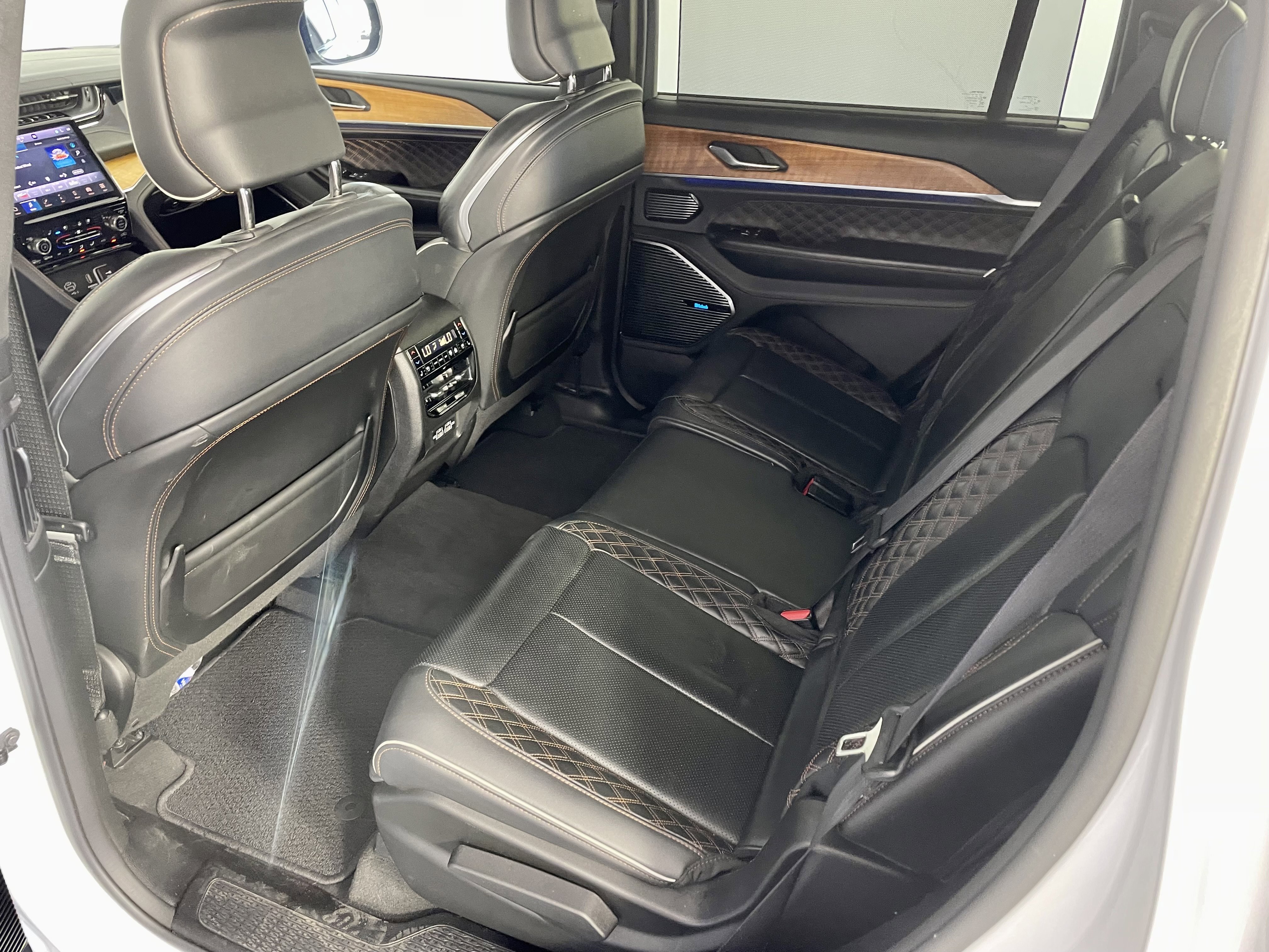 Certified Used 2022 Bright White Clearcoat Jeep Summit Reserve image 11