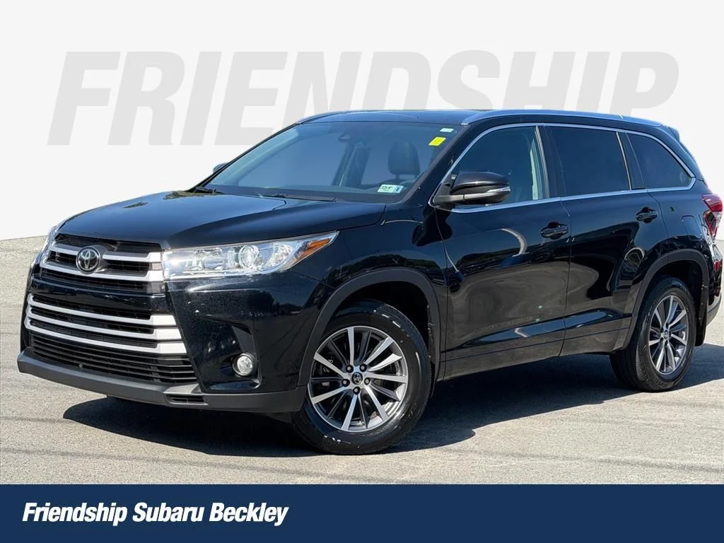 Used 2017 Black Toyota XLE image 1