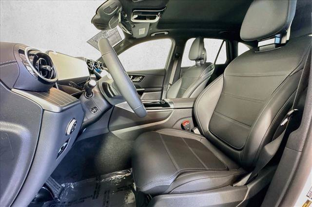 New 2027 Polar White Mercedes-Benz GLC 300 image 48