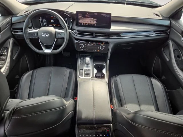 Used 2024  INFINITI LUXE image 10